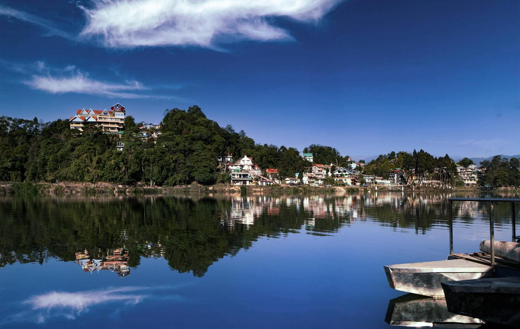 Mount Queens Hill Resort & Spa Mirik Exterior photo