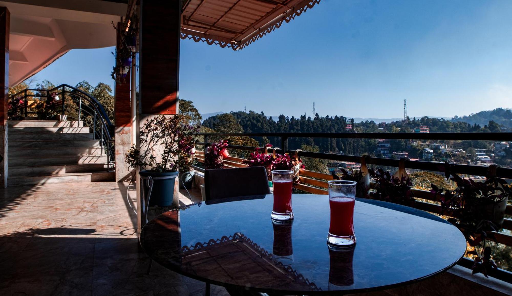 Mount Queens Hill Resort & Spa Mirik Exterior photo